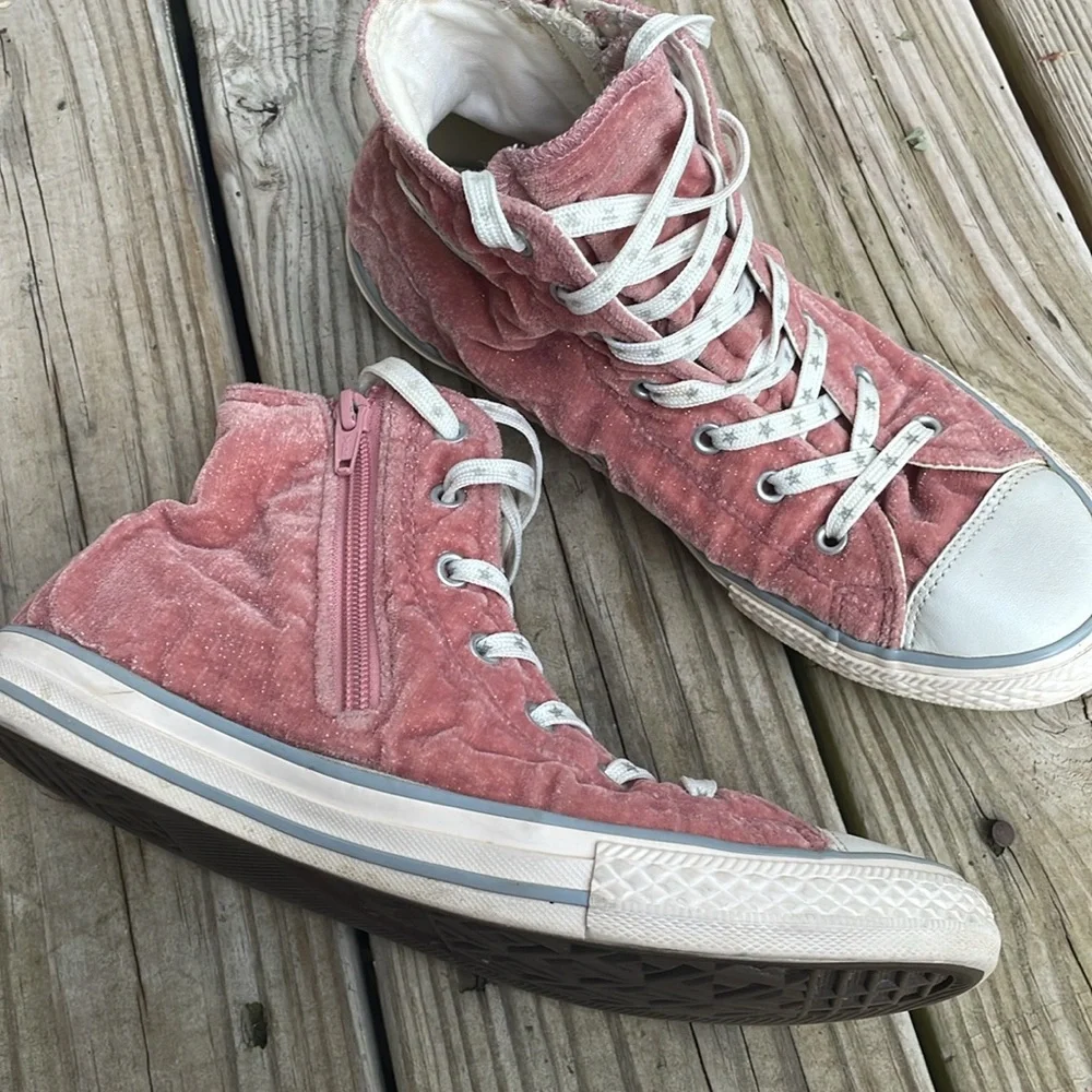 Converse Chuck Taylor Pink Velvet Glitter High Top Sneakers Junior 6